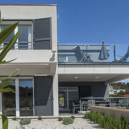 Agana Holiday home Marina